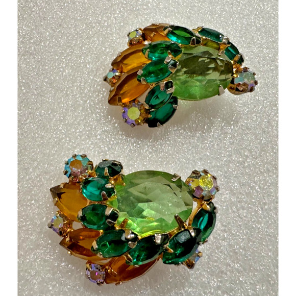 Vtg Juliana Rhinestone Earrings Green and Topaz Color AB Navette Clip 1960s - Picture 6 of 6